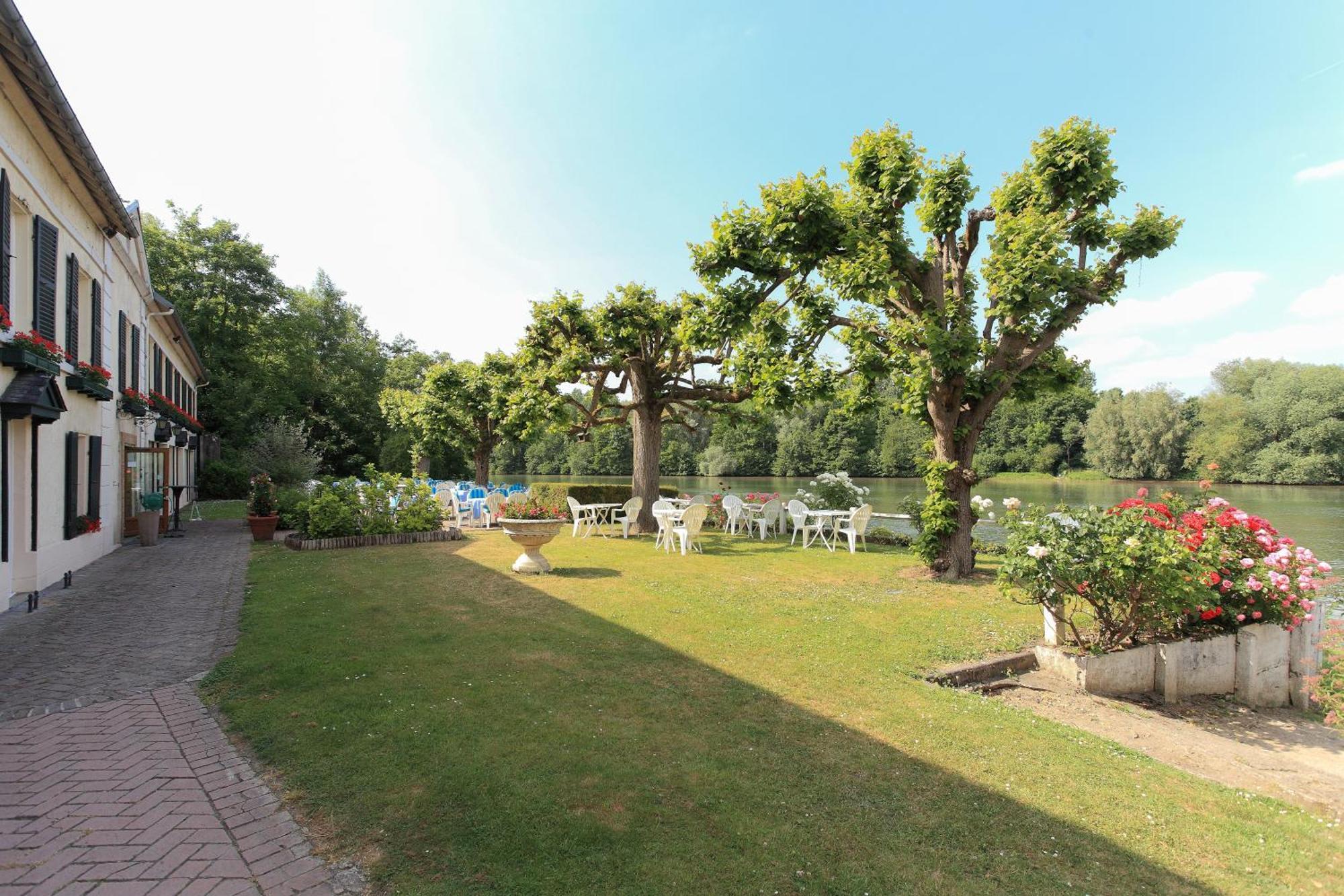 Hostellerie De Pavillon Saint-Hubert Gouvieux Dış mekan fotoğraf