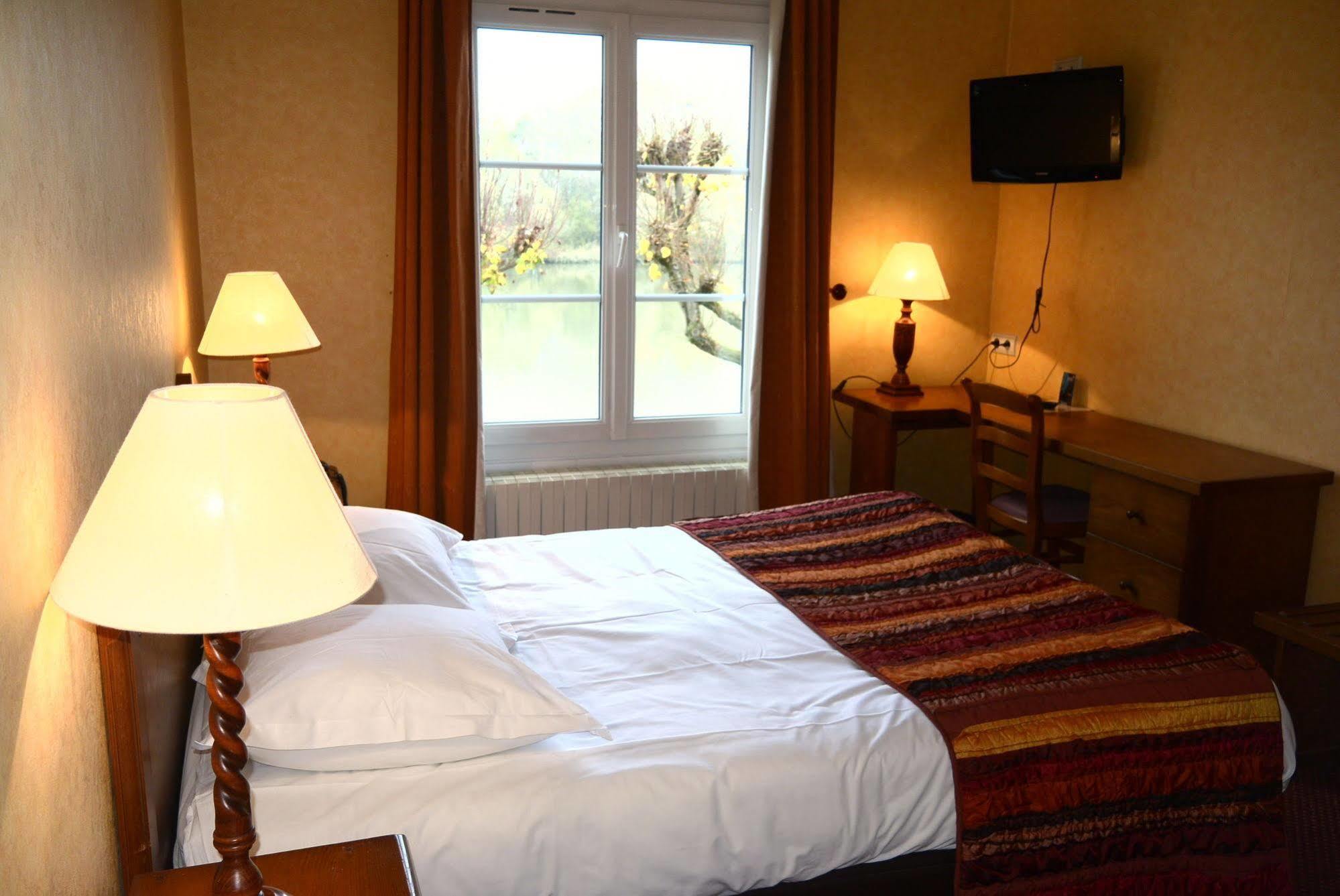 Hostellerie De Pavillon Saint-Hubert Gouvieux Dış mekan fotoğraf